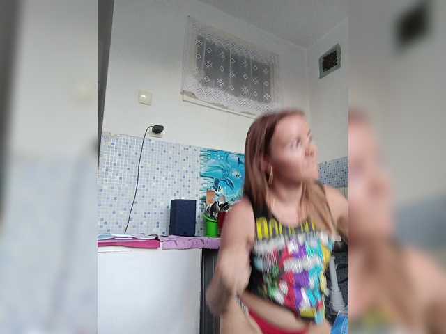 Alenushka888 live cam on BongaCams