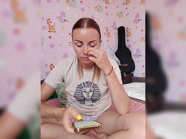 -NeZabudka live webcam show