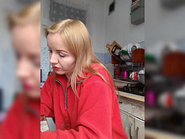 Alenushka888 live cam on BongaCams