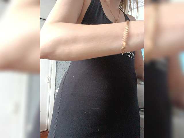 Alenushka888 live cam on BongaCams