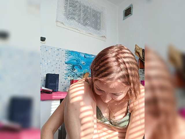 Alenushka888 live cam on BongaCams