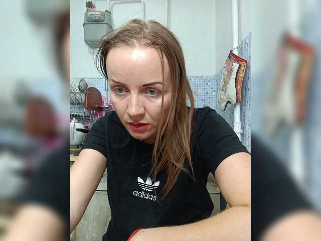 Alenushka888 live cam on BongaCams