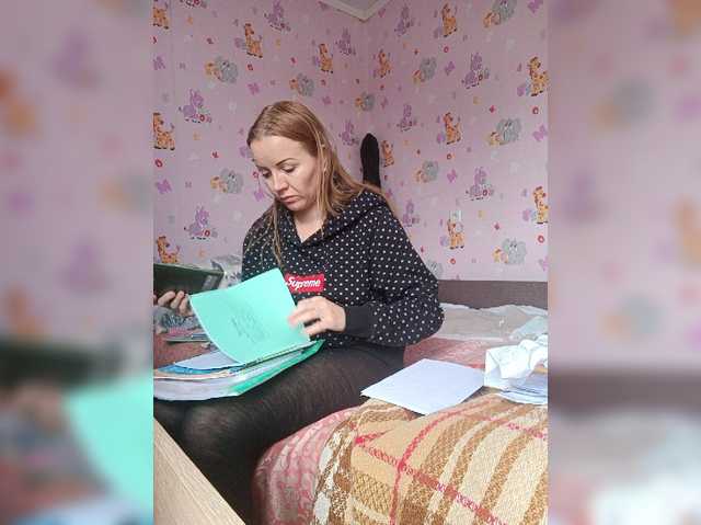 Alenushka888, en vivo ahora en BongaCams