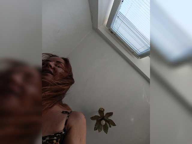 Alenushka888 live cam on BongaCams