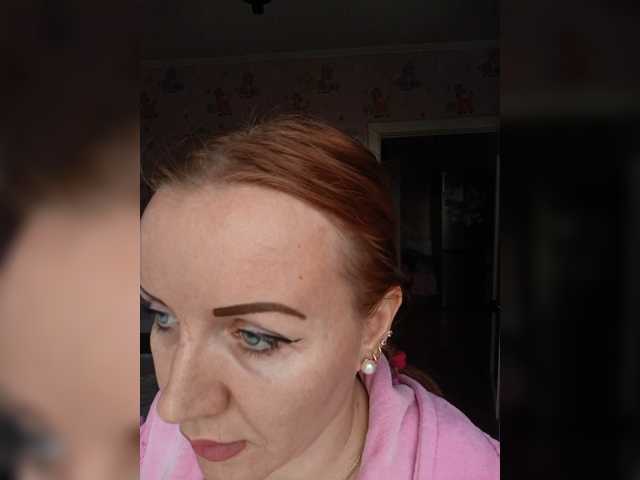 Alenushka888, live now on BongaCams