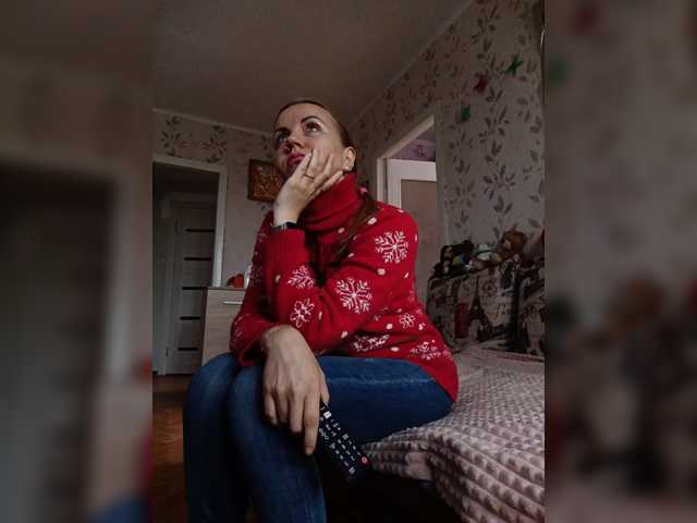 Alenushka888 live cam on BongaCams
