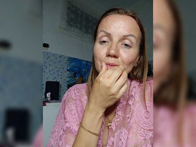 Alenushka888 live cam