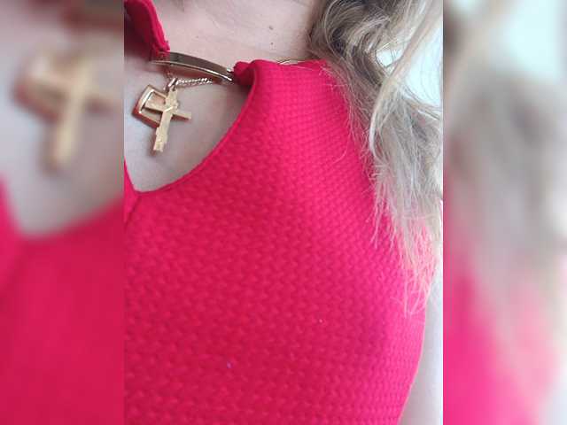 Alenushka888 live cam on BongaCams