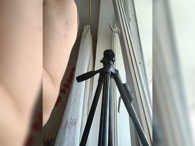 Alenushka888 live cam on BongaCams