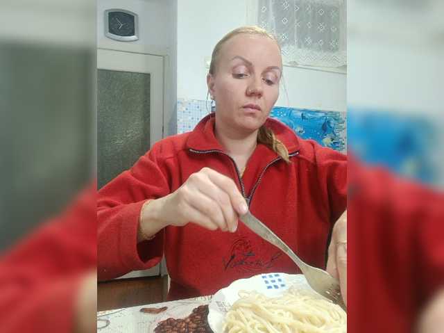 Alenushka888 live cam on BongaCams