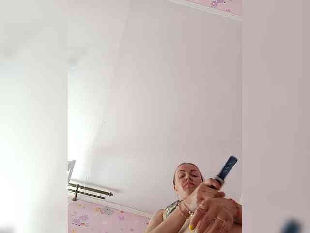 Alenushka888 Live Webcam on BongaCams