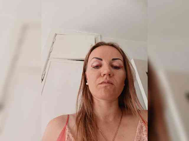 Alenushka888 Sex Cam Show
