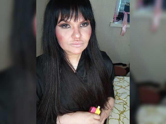 Brunetochkaaa live cam on BongaCams
