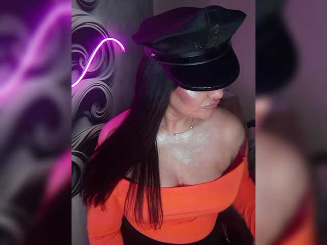 Brunetochkaaa's BongaCams show and profile