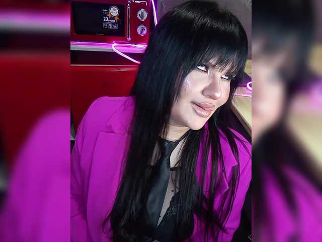 Brunetochkaaa live cam on BongaCams