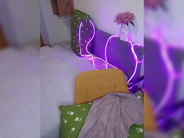 Brunetochkaaa live cam on BongaCams