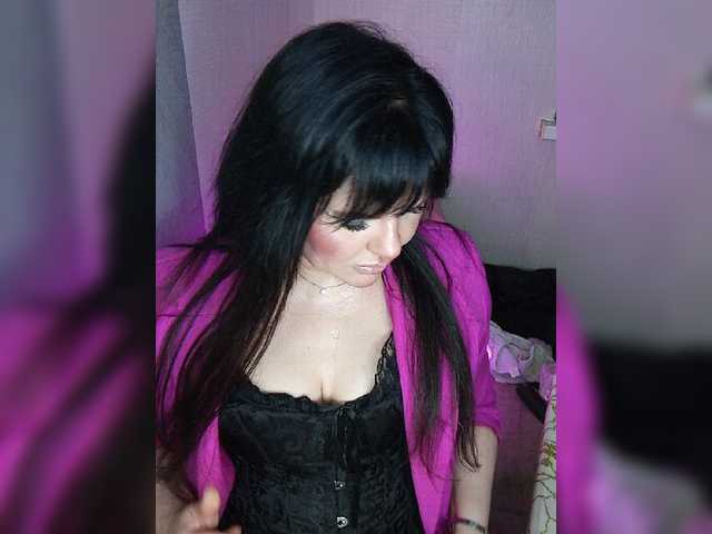 Brunetochkaaa live cam on BongaCams