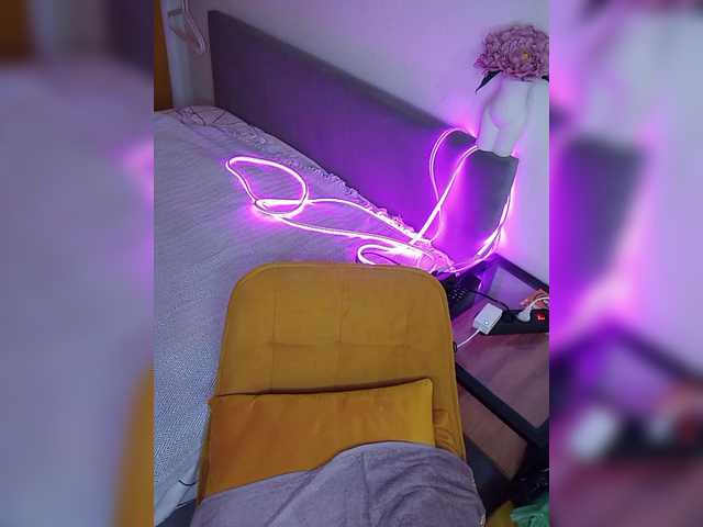 Brunetochkaaa live cam on BongaCams