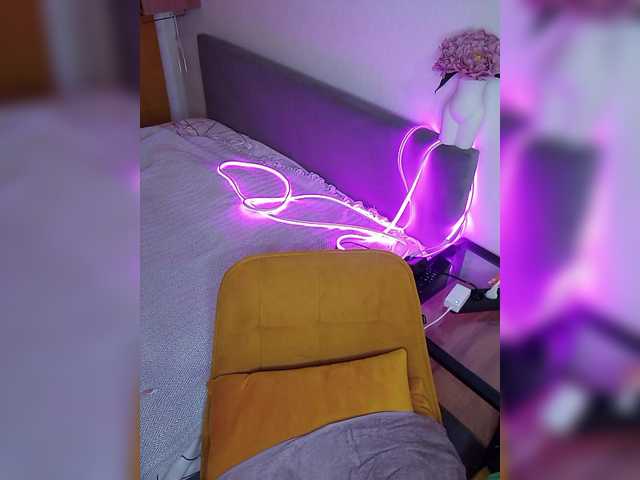 Brunetochkaaa live webcam show