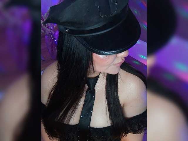 Brunetochkaaa live cam on BongaCams