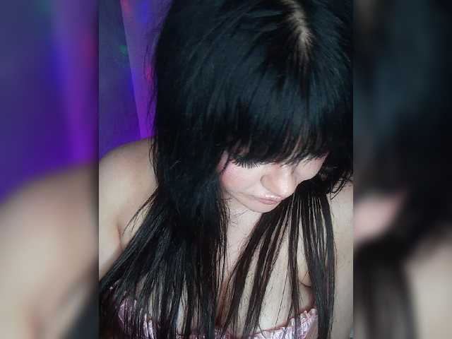 Brunetochkaaa live cam on BongaCams