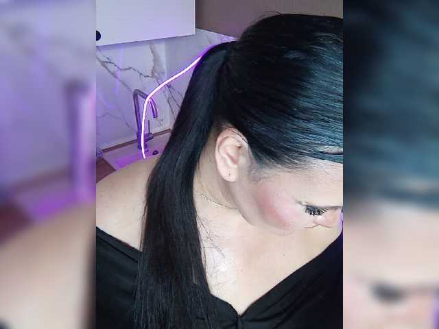 Brunetochkaaa live cam on BongaCams