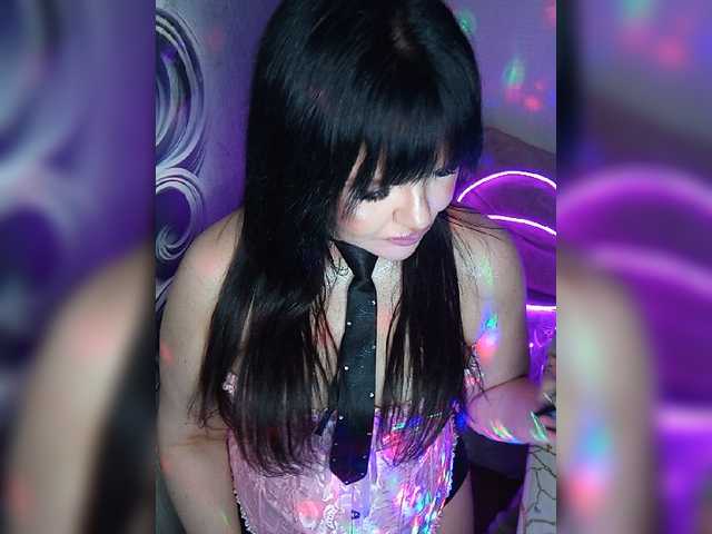 Brunetochkaaa live cam on BongaCams