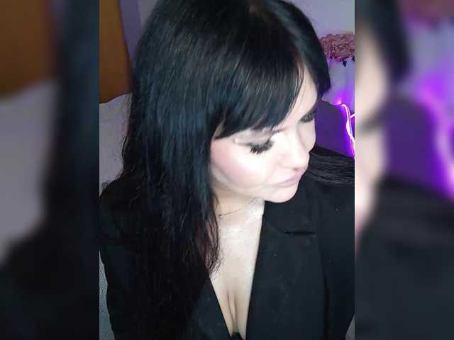 Brunetochkaaa live cam on BongaCams