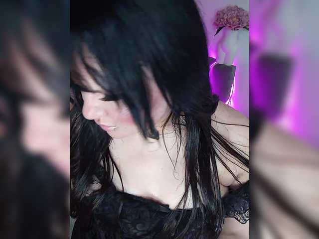 Brunetochkaaa live webcam show