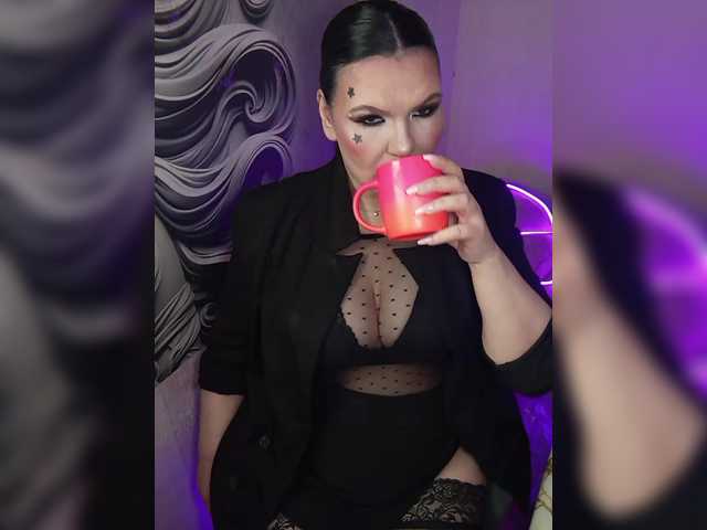 Brunetochkaaa live cam on BongaCams