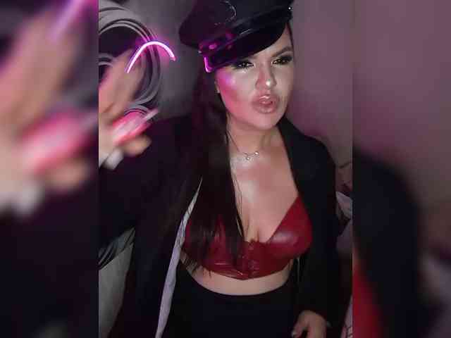 Brunetochkaaa webcam