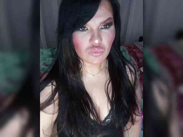 Brunetochkaaa webcam