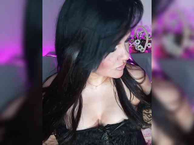 Brunetochkaaa webcam