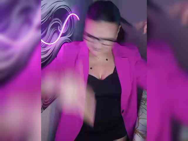 Brunetochkaaa webcam