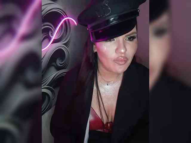 Brunetochkaaa webcam