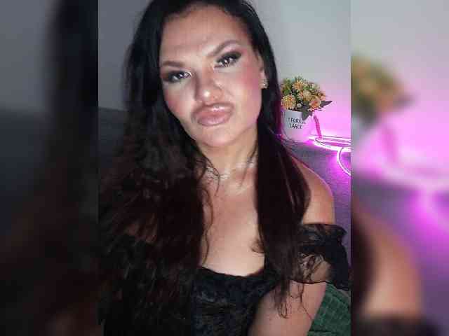 Brunetochkaaa webcam