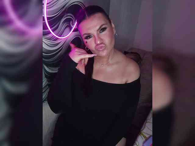 Brunetochkaaa webcam