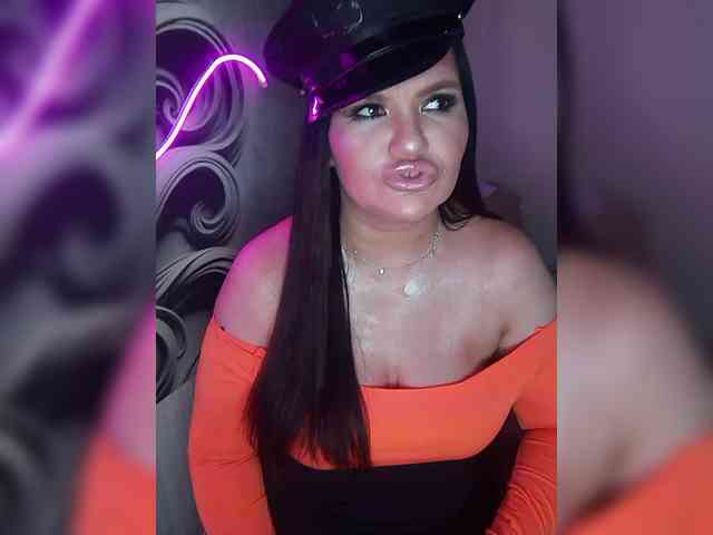 Brunetochkaaa webcam