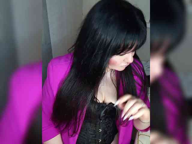 Brunetochkaaa Live Webcam on BongaCams