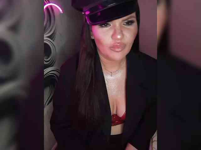 Brunetochkaaa webcam