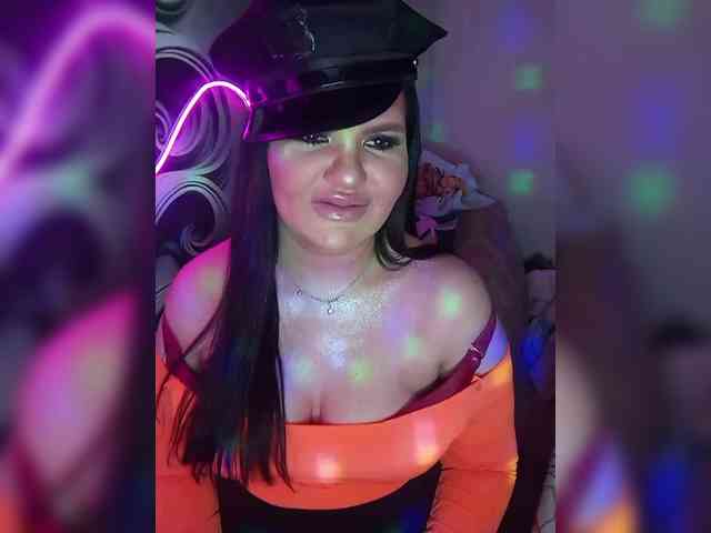 Brunetochkaaa webcam