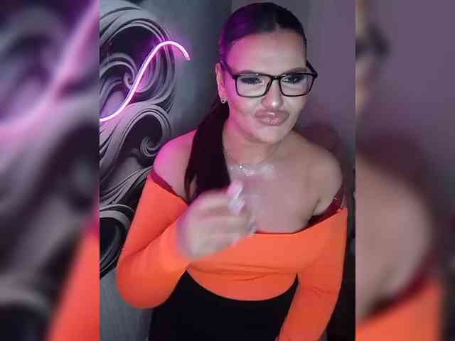 Brunetochkaaa webcam