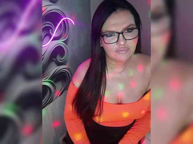 Brunetochkaaa webcam