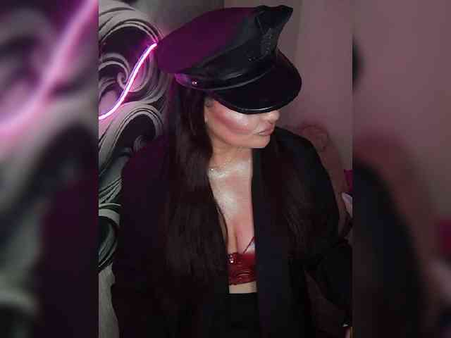 Brunetochkaaa webcam