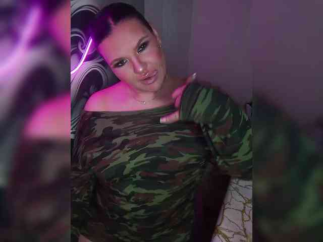 Brunetochkaaa webcam