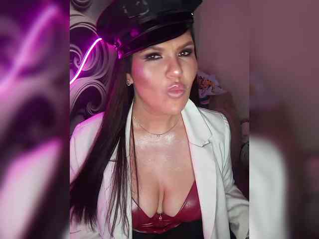 Brunetochkaaa webcam