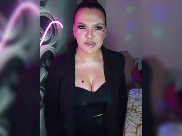 Brunetochkaaa webcam