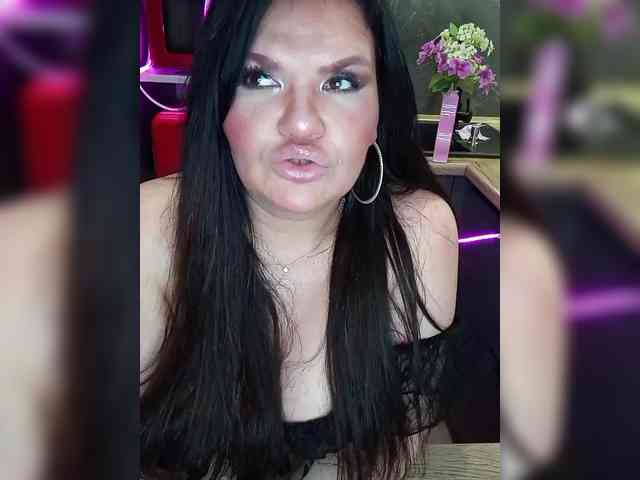 Brunetochkaaa webcam