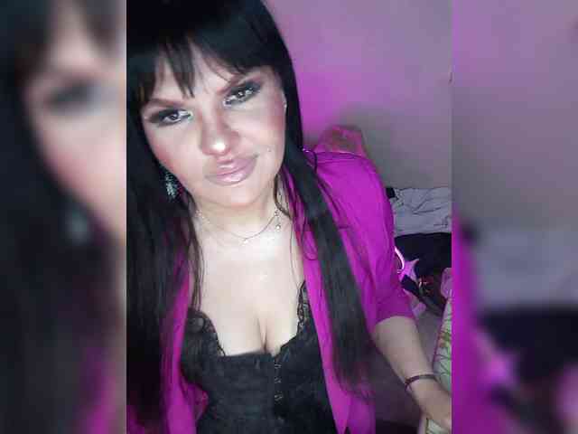 Brunetochkaaa webcam