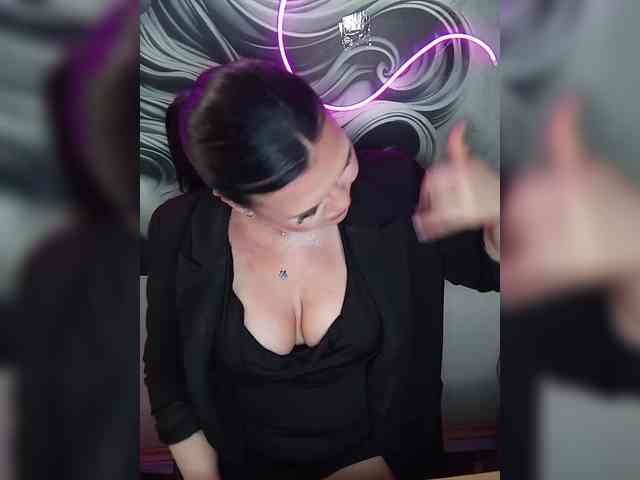 Brunetochkaaa webcam